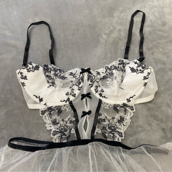 NEW Victoria’s Secret very sexy Wicked Embroidered Babydoll lingerie 4363 - Picture 6 of 11